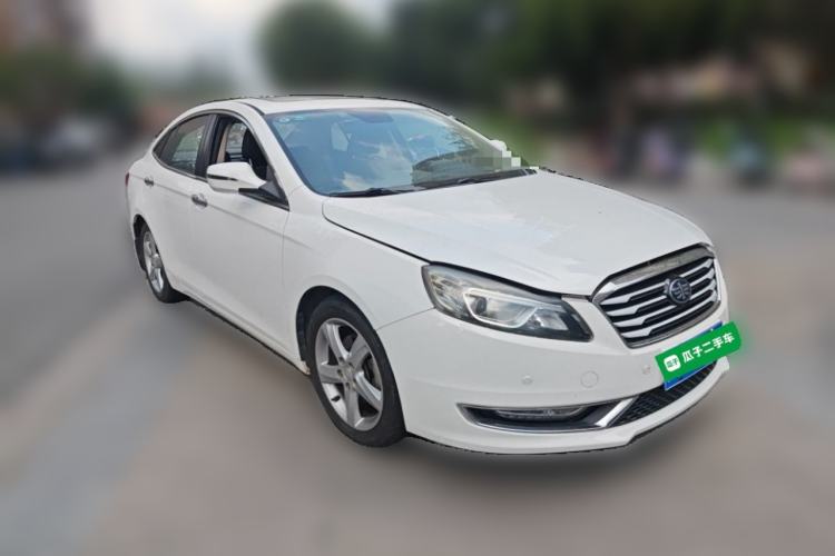 Used Bestune B70 2014 2.0L manual luxury version Front Right 45 Deg