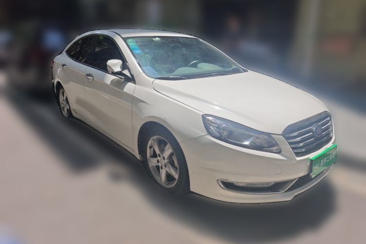 Used Bestune B70 2014 2.0L automatic comfort version Front Right 45 Deg