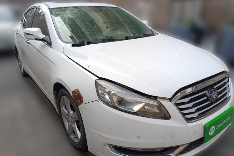 Used Bestune B70 2014 2.0L manual luxury version Front Right 45 Deg