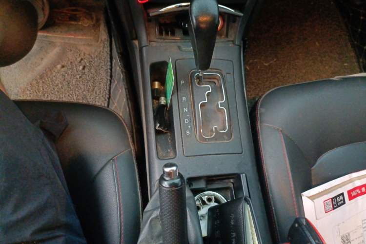 Used Bestune B70 2014 2.0L automatic luxury version Gear Lever