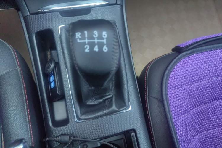 Used Bestune B70 2014 2.0L manual luxury version Gear Lever