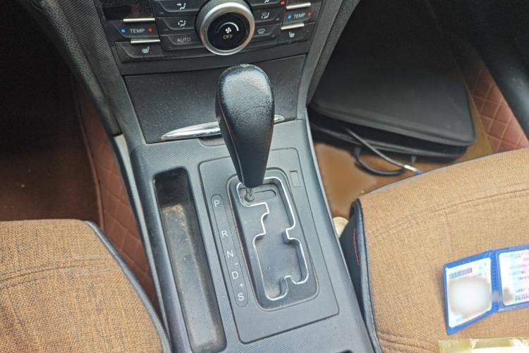 Used Bestune B70 2014 2.0L automatic luxury version Gear Lever