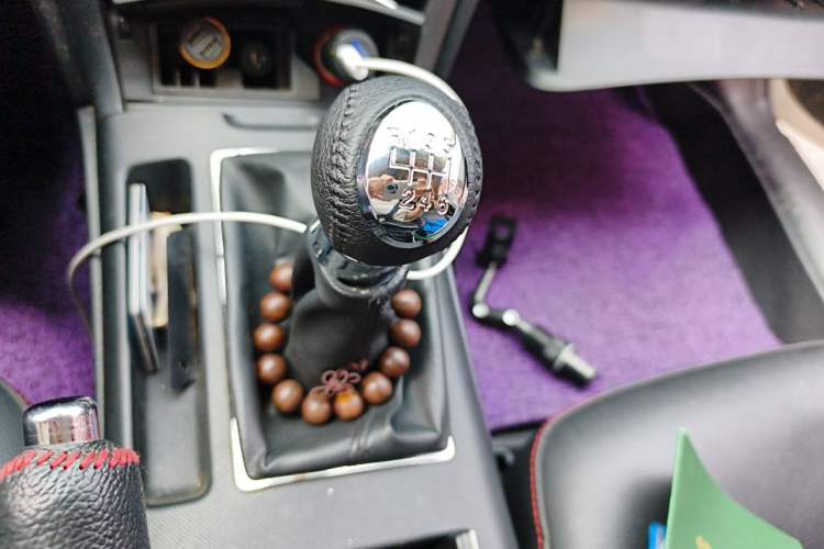 Used Bestune B70 2014 2.0L manual luxury version Gear Lever