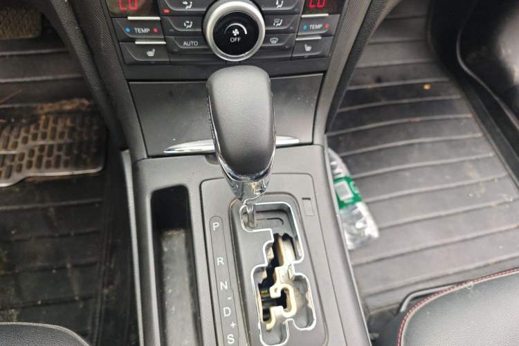 Used Bestune B70 2014 2.0L automatic luxury version Gear Lever
