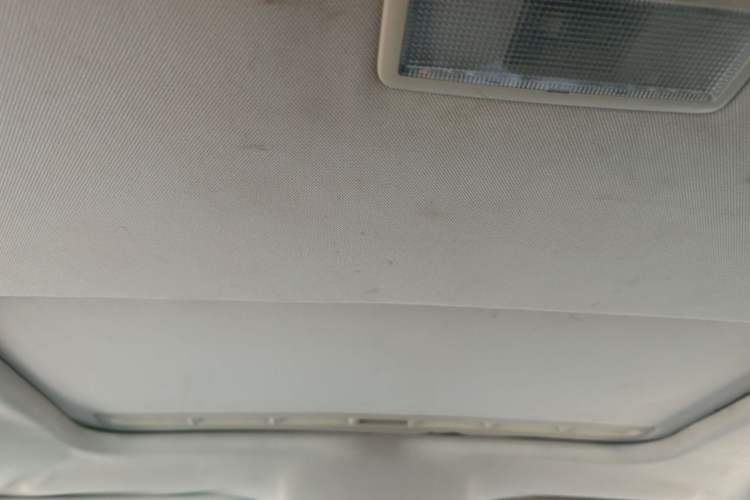 Used Bestune B70 2014 2.0L automatic luxury version Headliner