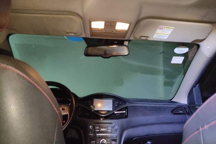 Used Bestune B70 2014 2.0L automatic luxury version Headliner