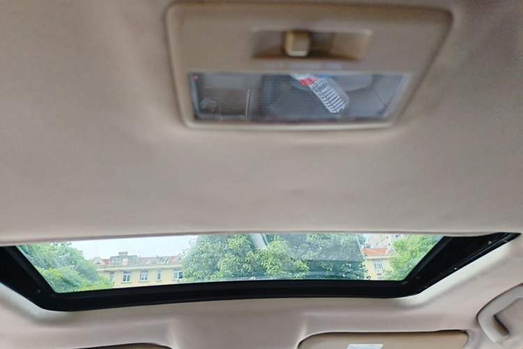 Used Bestune B70 2014 2.0L manual luxury version Headliner