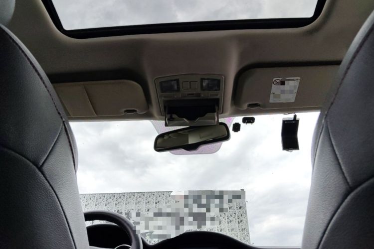 Used Bestune B70 2014 2.0L automatic luxury version Headliner