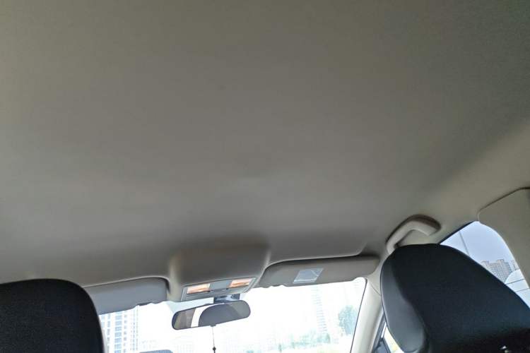 Used Bestune B70 2014 2.0L automatic comfort version Headliner