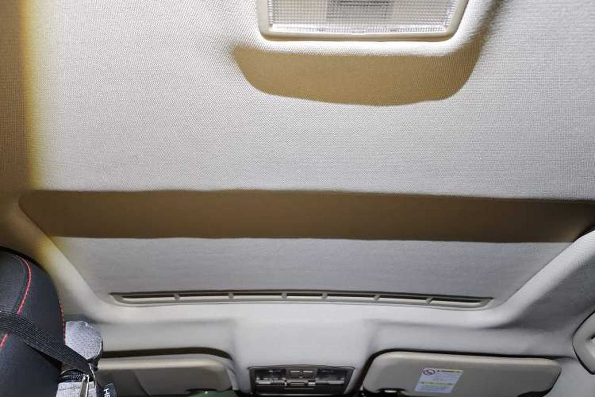 Used Bestune B70 2014 2.0L automatic luxury version Headliner