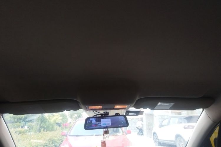 Used Bestune B70 2014 2.0L automatic comfort version Headliner