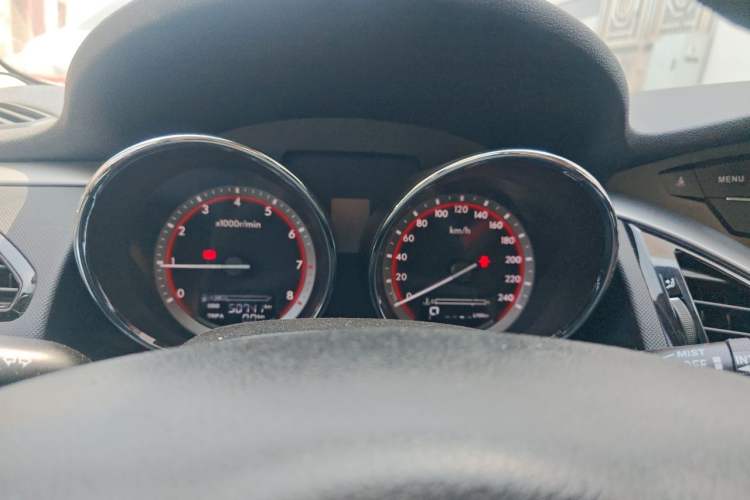 Used Bestune B70 2014 2.0L automatic comfort version Instrument Cluster