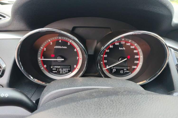 Used Bestune B70 2014 2.0L automatic comfort version Instrument Cluster