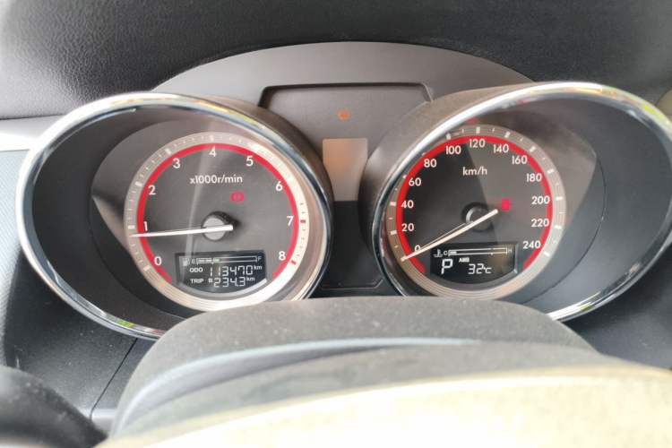 Used Bestune B70 2014 2.0L automatic luxury version Instrument Cluster
