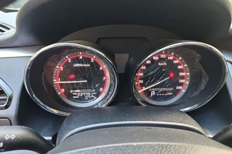 Used Bestune B70 2014 2.0L automatic comfort version Instrument Cluster