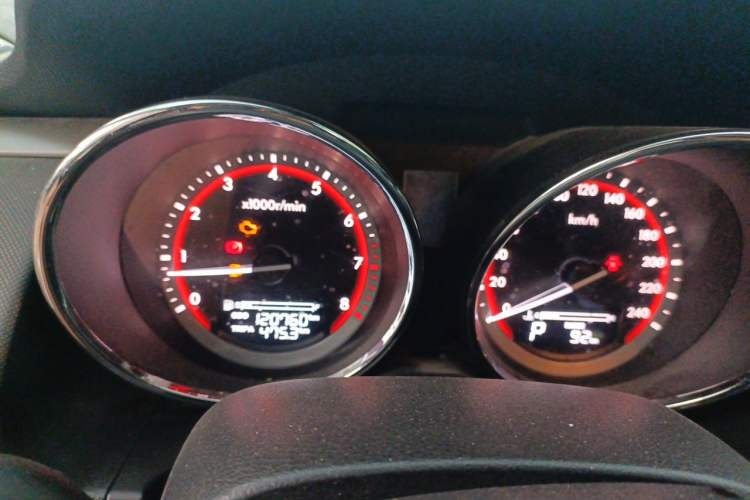 Used Bestune B70 2014 2.0L automatic luxury version Instrument Cluster