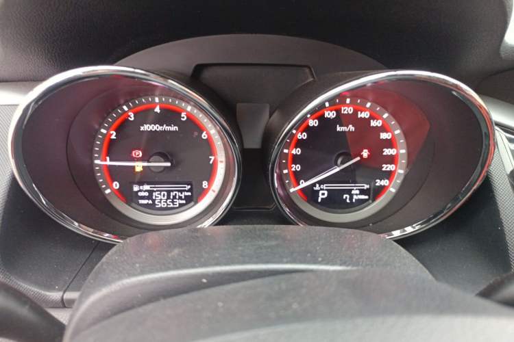 Used Bestune B70 2014 2.0L automatic comfort version Instrument Cluster