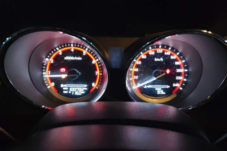 Used Bestune B70 2014 2.0L manual luxury version Instrument Cluster