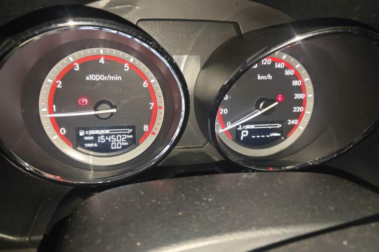 Used Bestune B70 2014 2.0L automatic luxury version Instrument Cluster