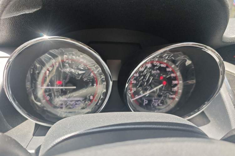 Used Bestune B70 2014 2.0L automatic comfort version Instrument Cluster