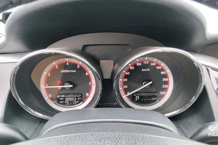 Used Bestune B70 2014 2.0L automatic luxury version Instrument Cluster