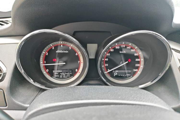 Used Bestune B70 2014 2.0L automatic comfort version Instrument Cluster