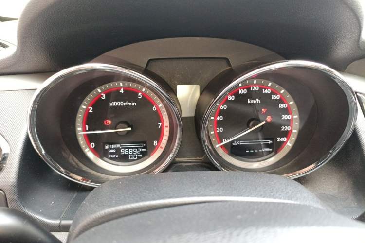 Used Bestune B70 2014 2.0L manual luxury version Instrument Cluster