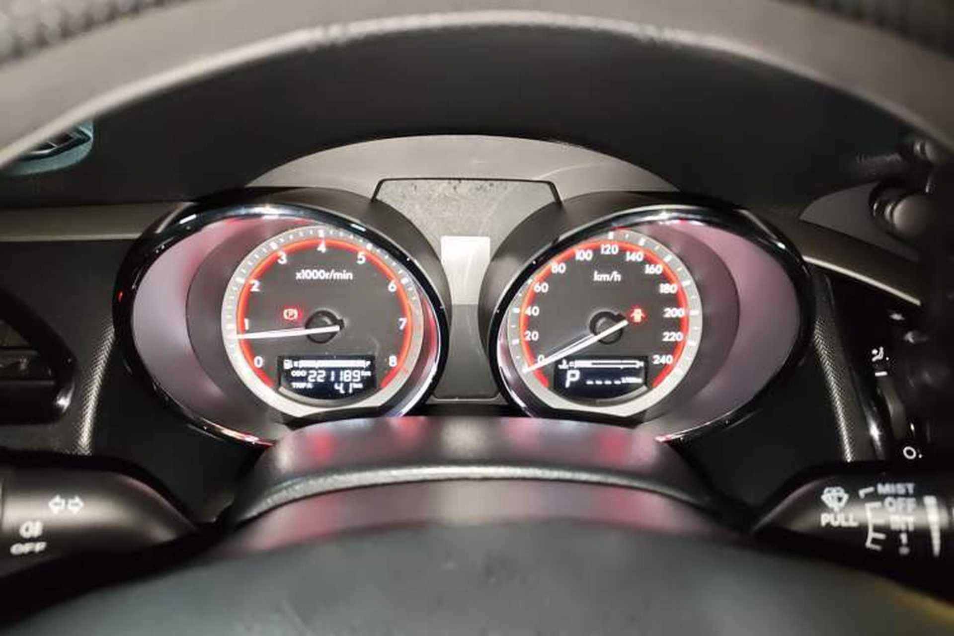 Used Bestune B70 2014 2.0L automatic luxury version Instrument Cluster