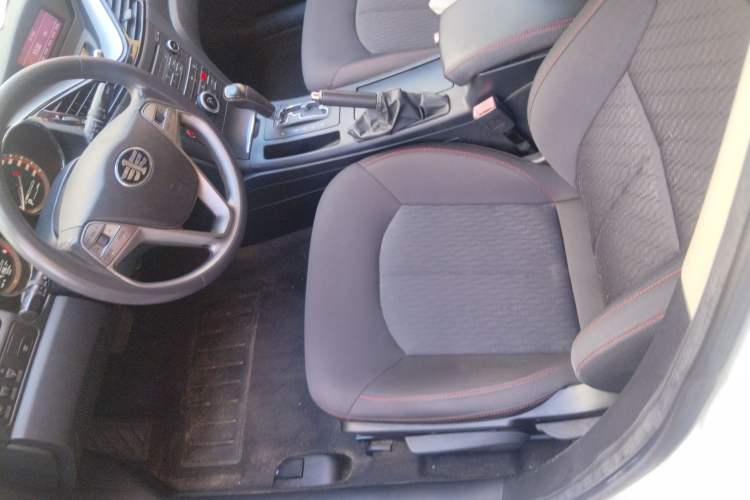 Used Bestune B70 2014 2.0L automatic comfort version Left Front Seat