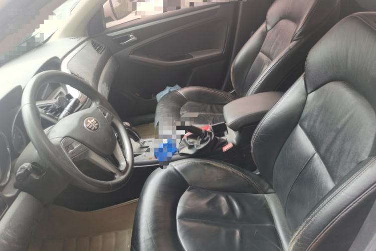 Used Bestune B70 2014 2.0L automatic comfort version Left Front Seat