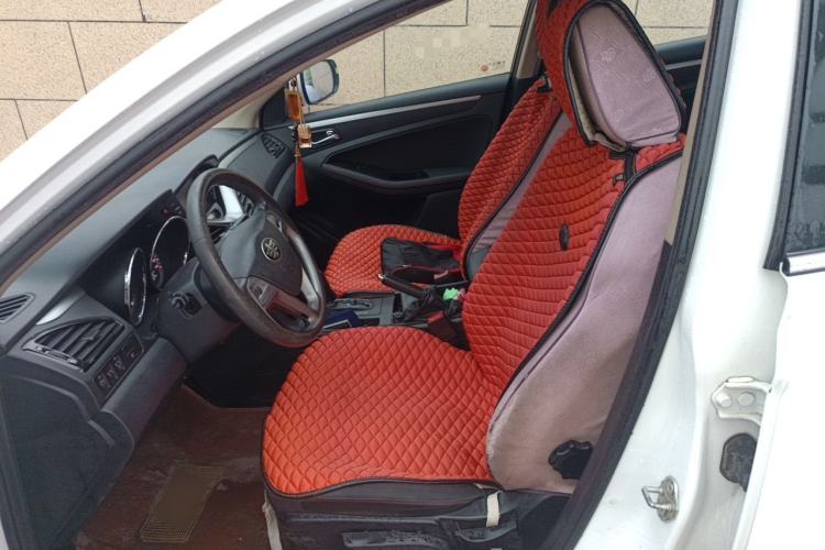 Used Bestune B70 2014 2.0L automatic comfort version Left Front Seat