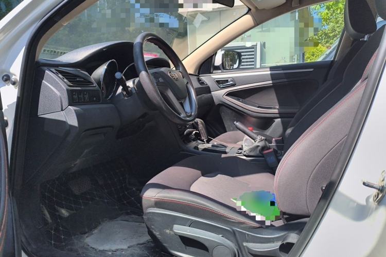Used Bestune B70 2014 2.0L automatic comfort version Left Front Seat