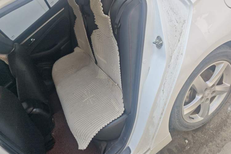 Used Bestune B70 2014 2.0L manual luxury version Left Rear Seat