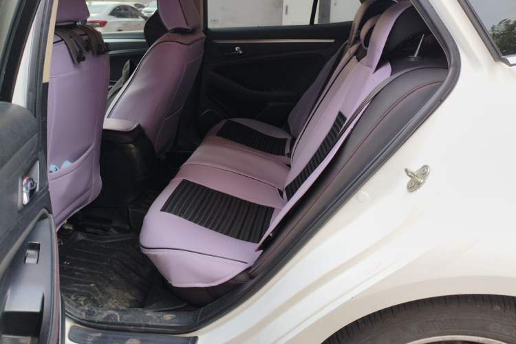 Used Bestune B70 2014 2.0L automatic comfort version Left Rear Seat
