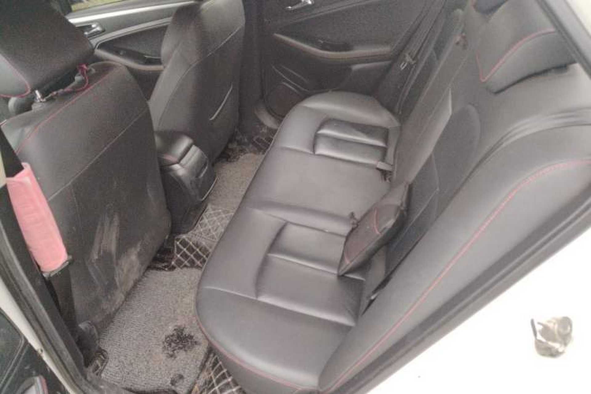 Used Bestune B70 2014 2.0L automatic luxury version Left Rear Seat
