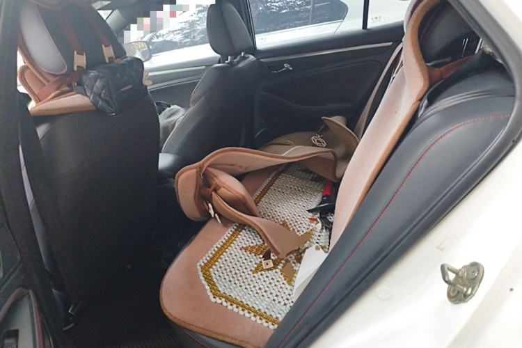Used Bestune B70 2014 1.8T Automatic Sport Luxury Model Left Rear Seat