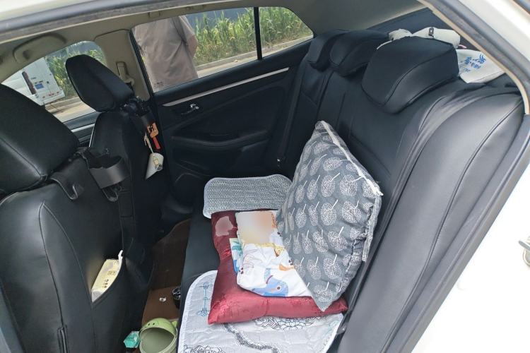 Used Bestune B70 2014 2.0L automatic comfort version Left Rear Seat