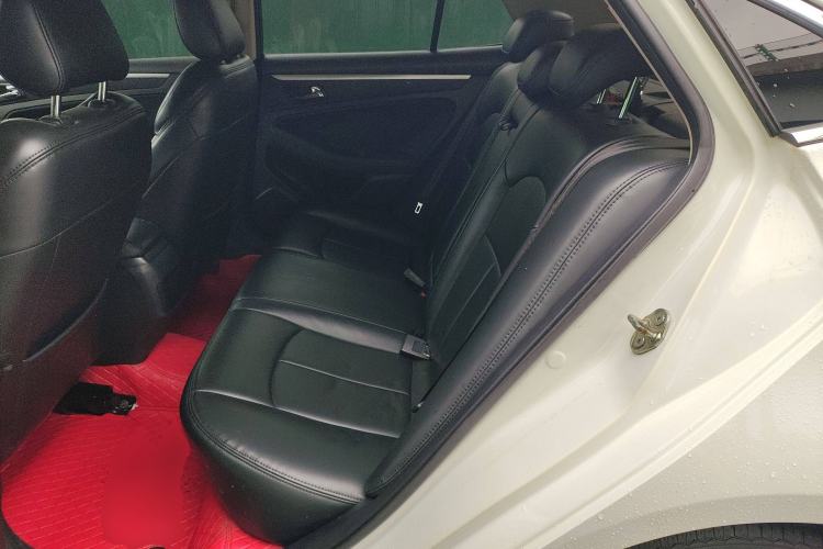 Used Bestune B70 2014 2.0L automatic comfort version Left Rear Seat