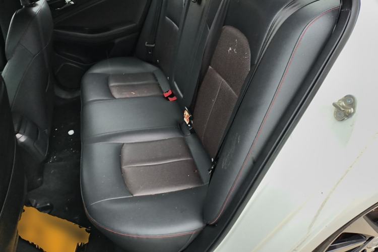 Used Bestune B70 2014 1.8T Automatic Sport Luxury Model Left Rear Seat