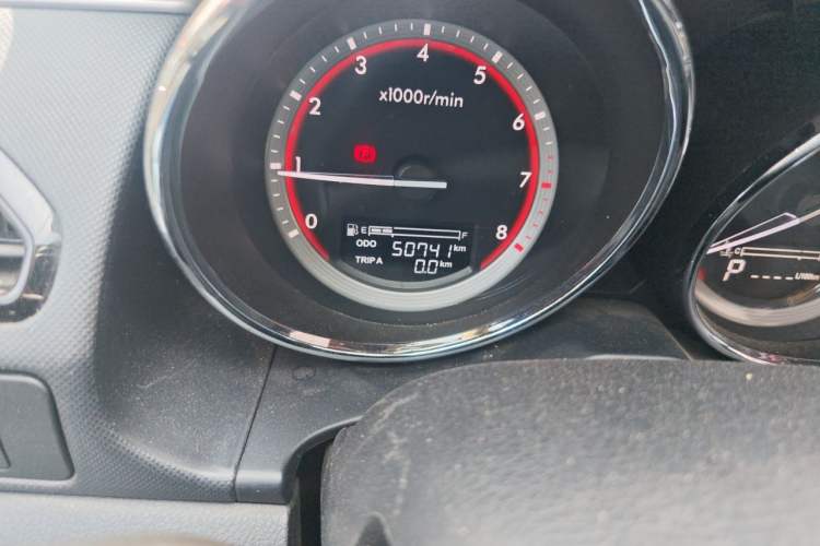 Used Bestune B70 2014 2.0L automatic comfort version Odometer Close Up