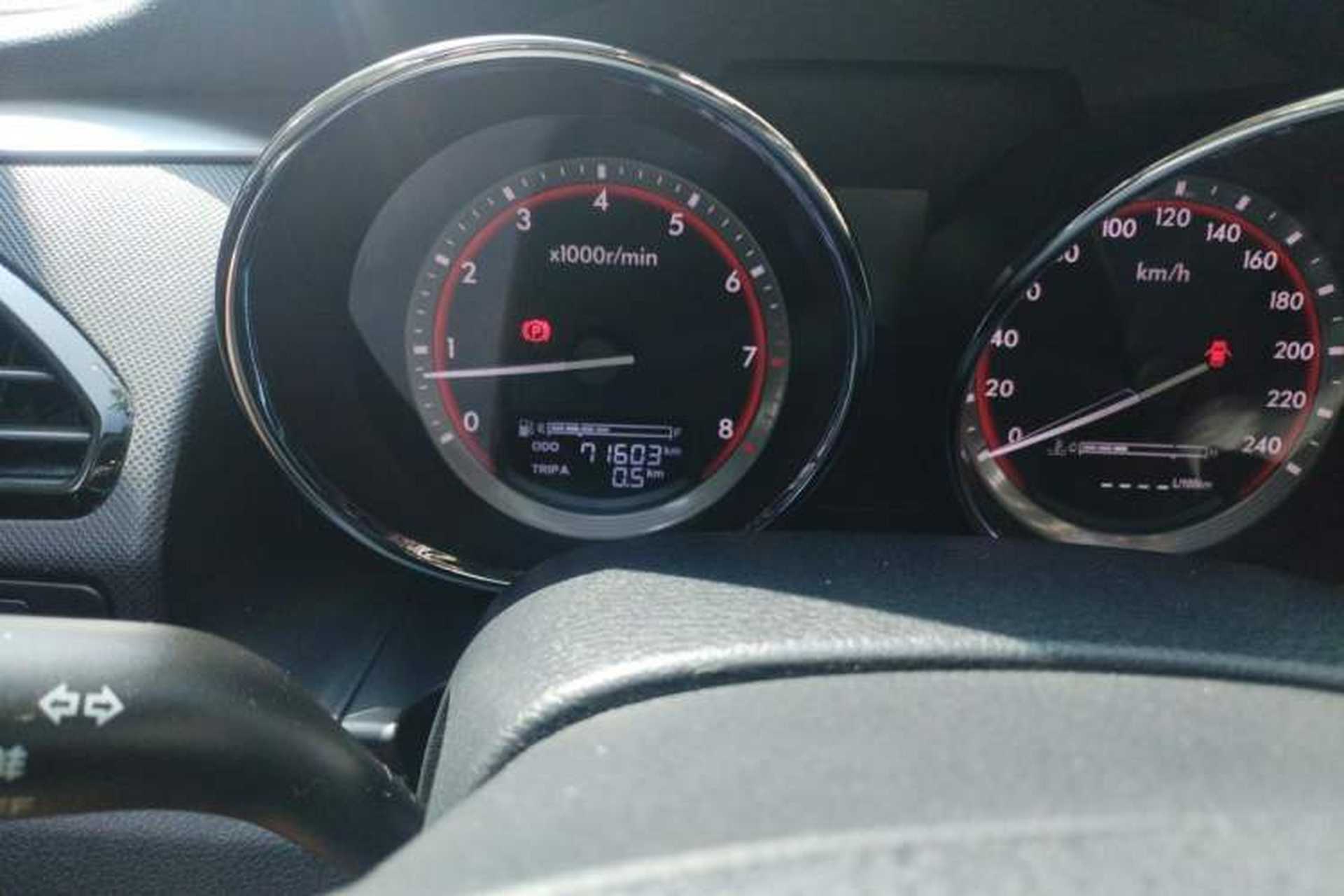 Used Bestune B70 2014 2.0L manual luxury version Odometer Close Up