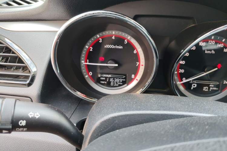 Used Bestune B70 2014 2.0L automatic comfort version Odometer Close Up