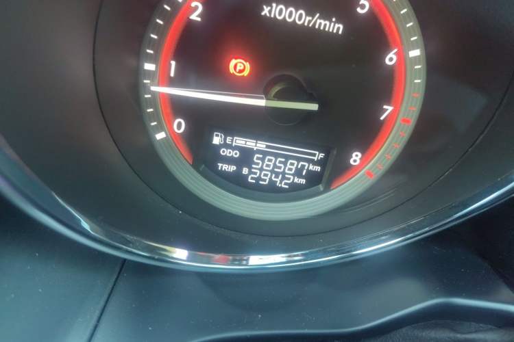 Used Bestune B70 2014 2.0L manual luxury version Odometer Close Up