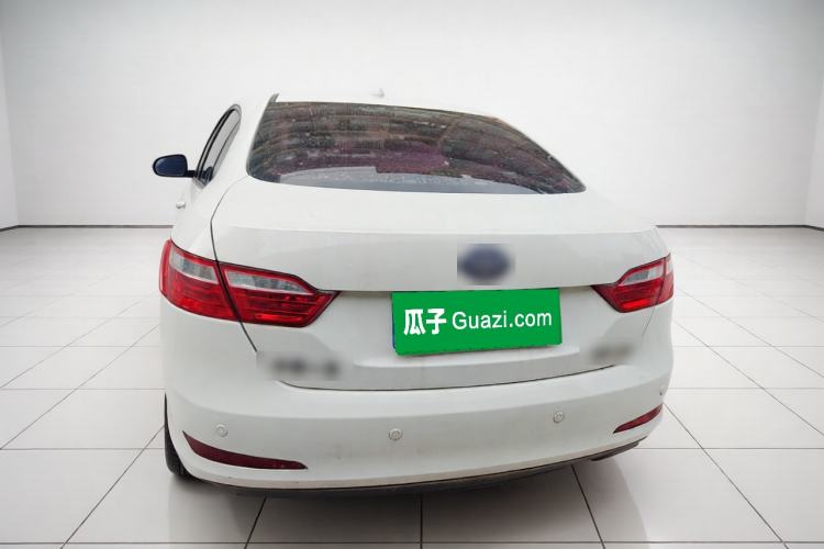 Used Bestune B70 2014 2.0L automatic luxury version Rear