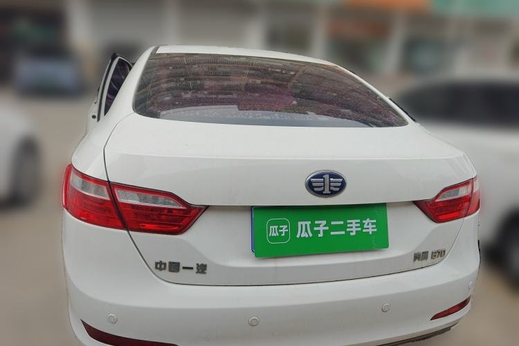 Used Bestune B70 2014 2.0L automatic luxury version Rear