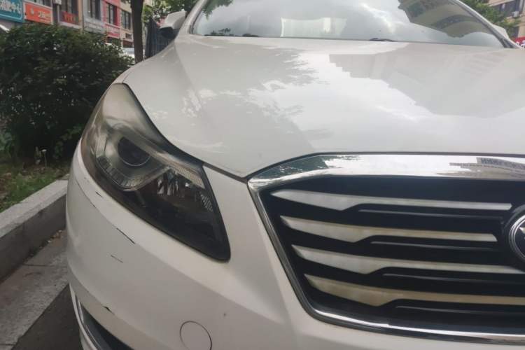 Used Bestune B70 2014 2.0L automatic comfort version Right Front Headlight