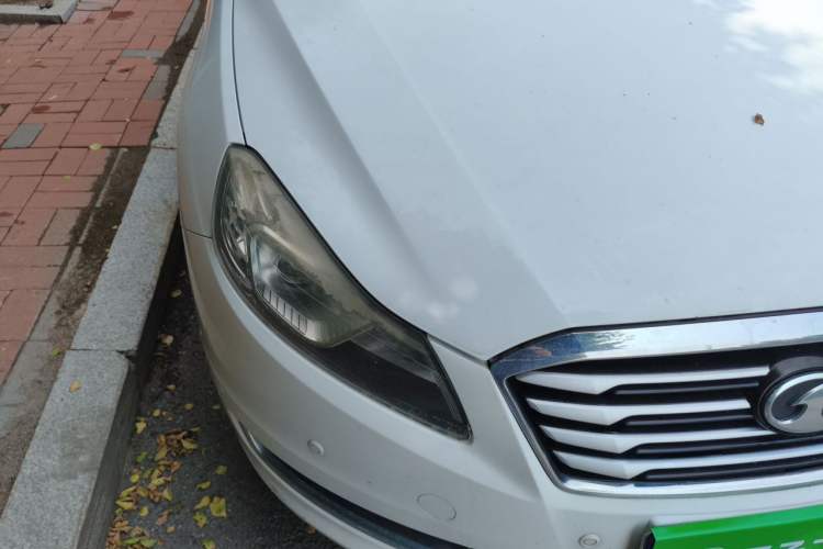Used Bestune B70 2014 2.0L automatic luxury version Right Front Headlight