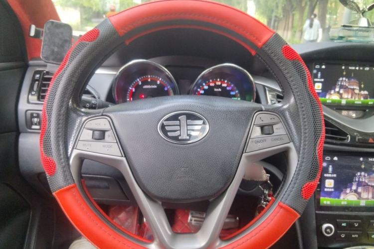 Used Bestune B70 2014 2.0L manual luxury version Steering Wheel