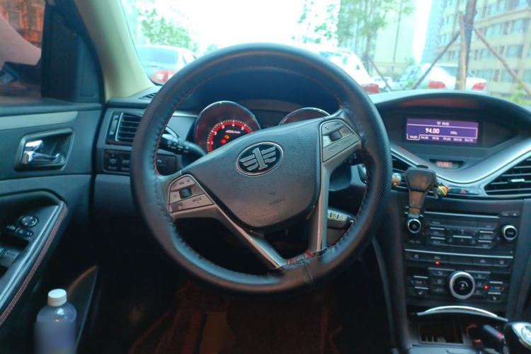 Used Bestune B70 2014 2.0L manual luxury version Steering Wheel