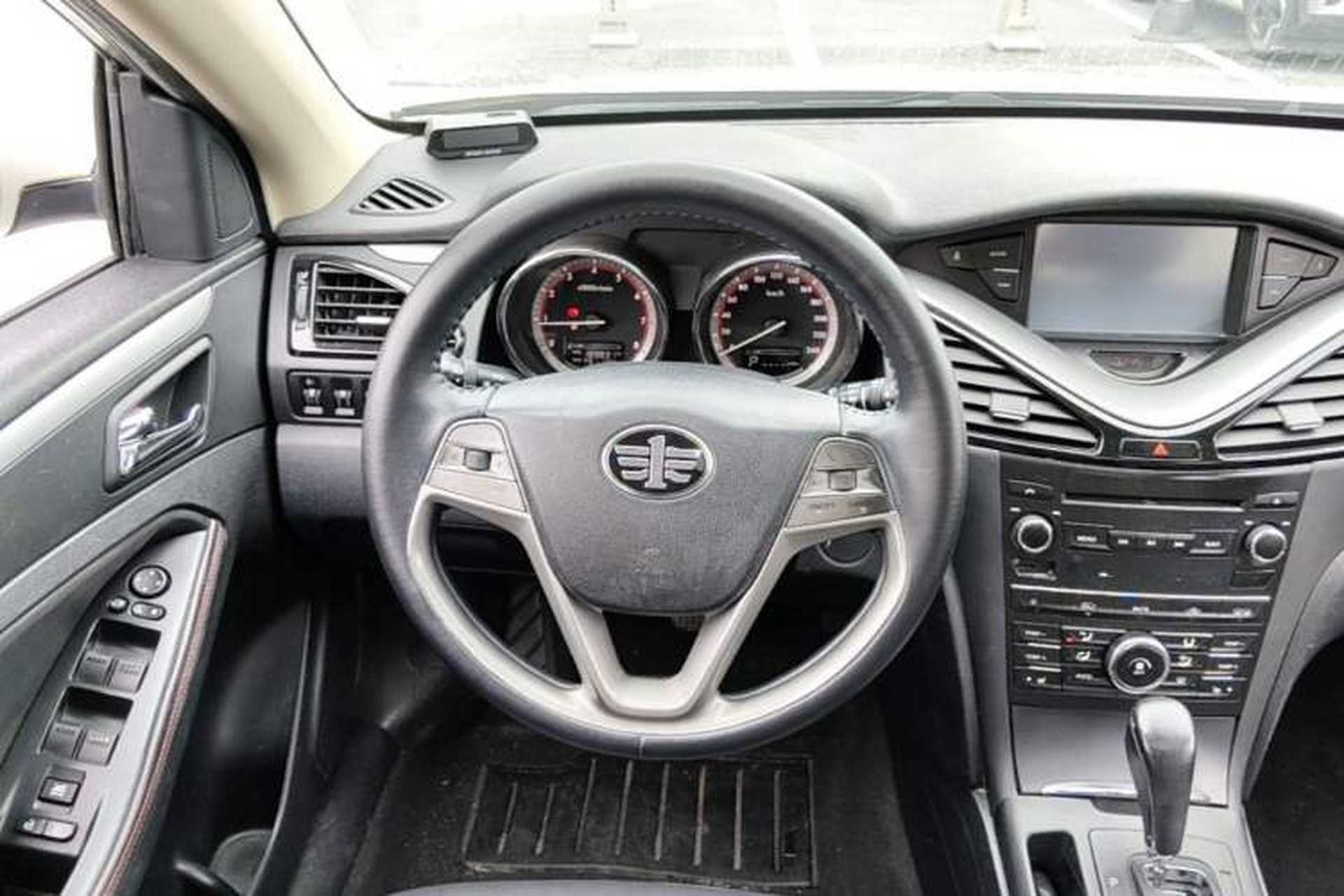 Used Bestune B70 2014 2.0L automatic luxury version Steering Wheel